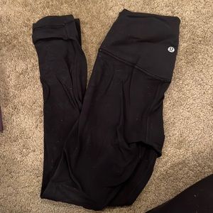 Lululemon size 6 align slight pulling